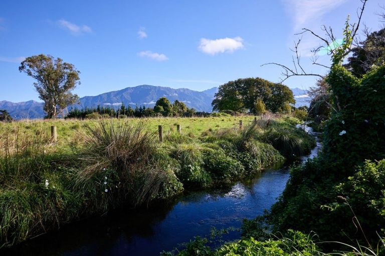 Photo of property in 153b Beach Road, Kaikoura, 7300