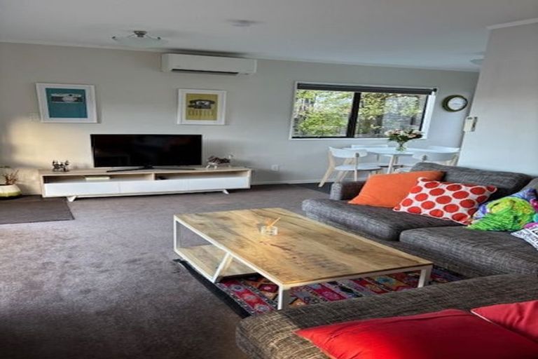 Photo of property in 2c Cashmere Avenue, Khandallah, Wellington, 6035