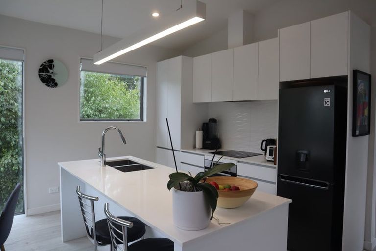 Photo of property in 73 Warman Road, Okura, Auckland, 0792