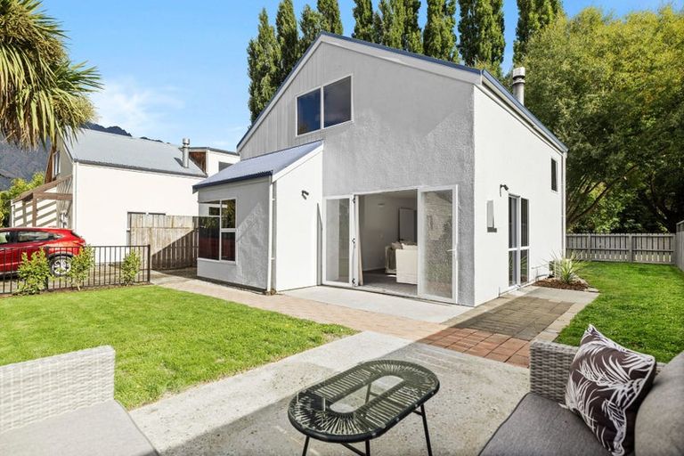 Photo of property in 28b Kawarau Place, Frankton, Queenstown, 9300