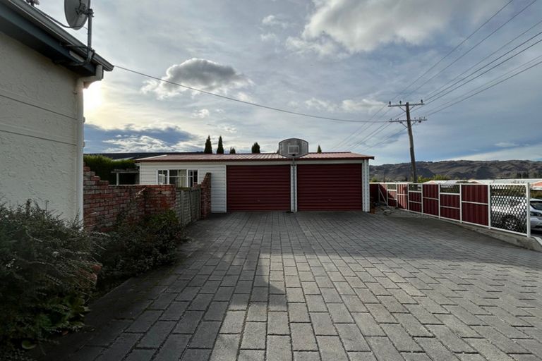 Photo of property in 75 Royal Terrace, Alexandra, 9320