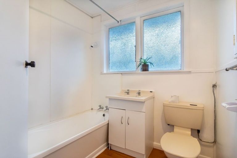 Photo of property in 104 Mckillop Street, Ranui, Porirua, 5024