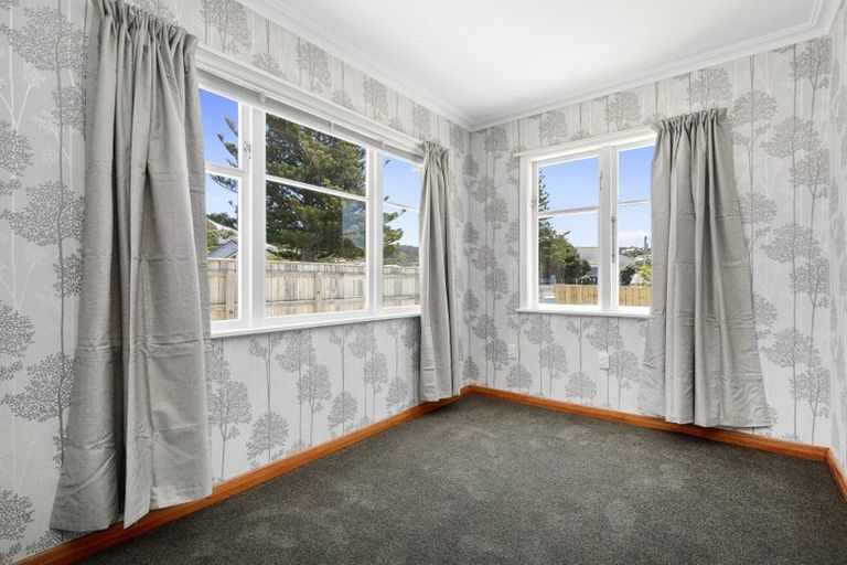 Photo of property in 98 Kilbirnie Crescent, Kilbirnie, Wellington, 6022