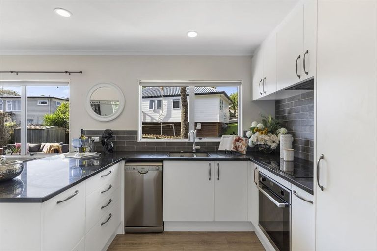 Photo of property in 53b Howe Street, Howick, Auckland, 2014