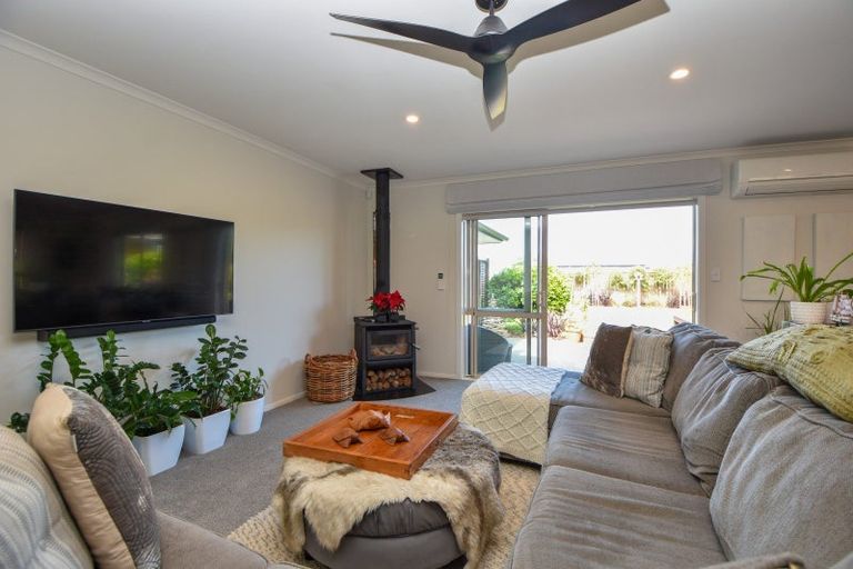 Photo of property in 50 Armstrong Avenue, Carterton, 5713