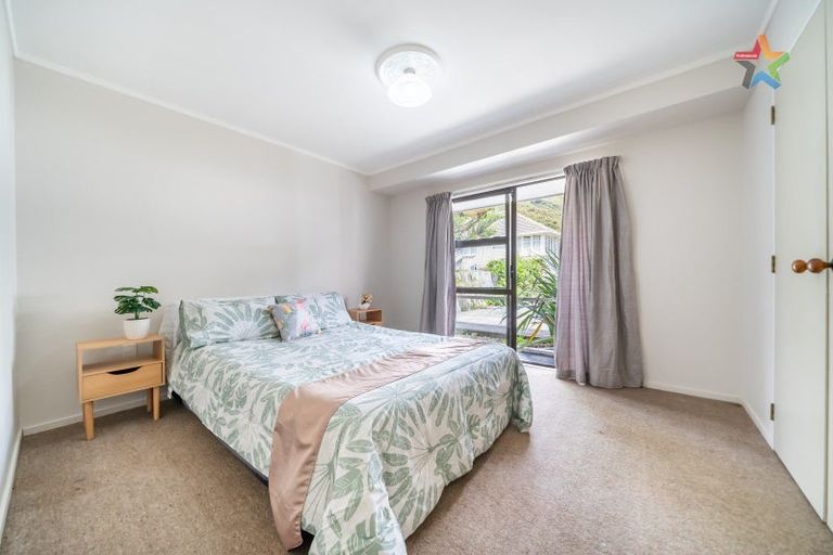 Photo of property in 2/33 Hay Street, Naenae, Lower Hutt, 5011