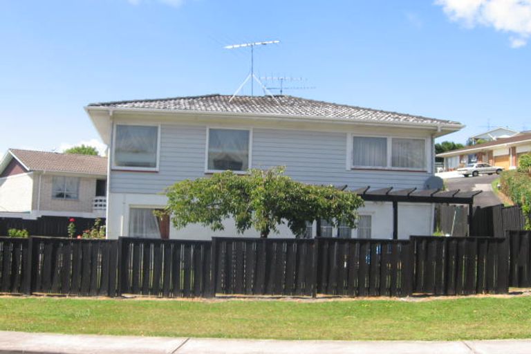 Photo of property in 1 Downing Street, Glenfield, Auckland, 0629