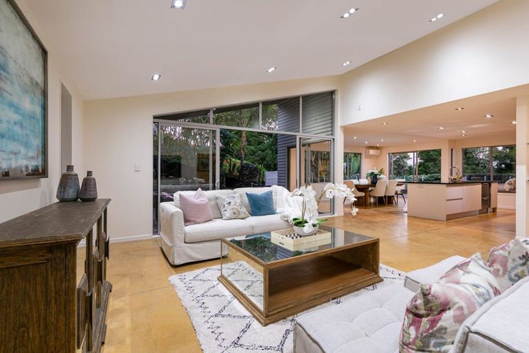 Photo of property in 177a Upper Harbour Drive, Greenhithe, Auckland, 0632