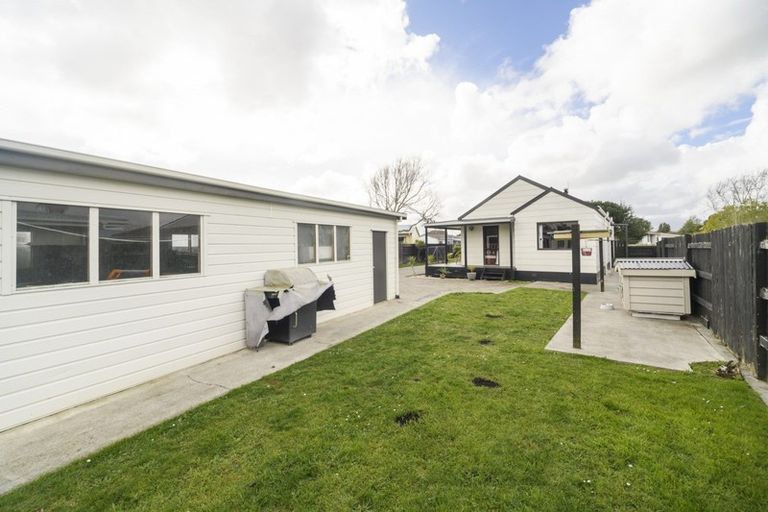 Photo of property in 9 Cargill Grove, Kelvin Grove, Palmerston North, 4414
