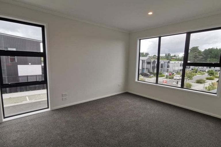 Photo of property in 53 Manarini Road, Westgate, Auckland, 0614