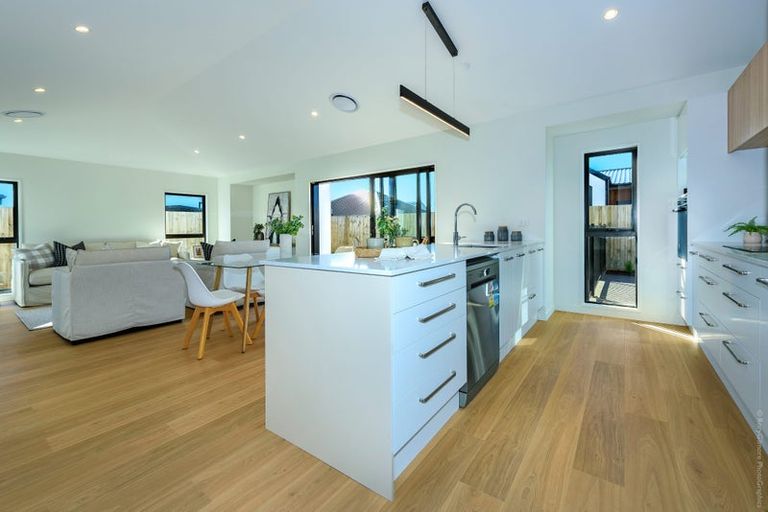 Photo of property in 50 Matamoe Drive, Halswell, 8025