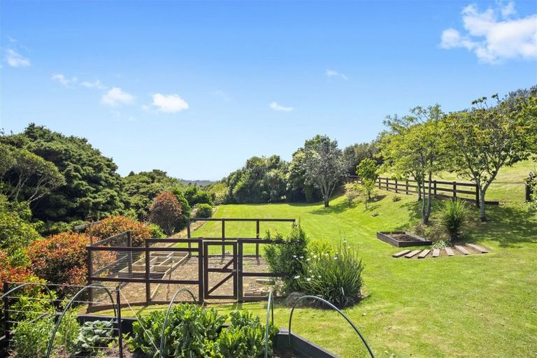 Photo of property in 402f Awhitu Central Road, Awhitu, Waiuku, 2684