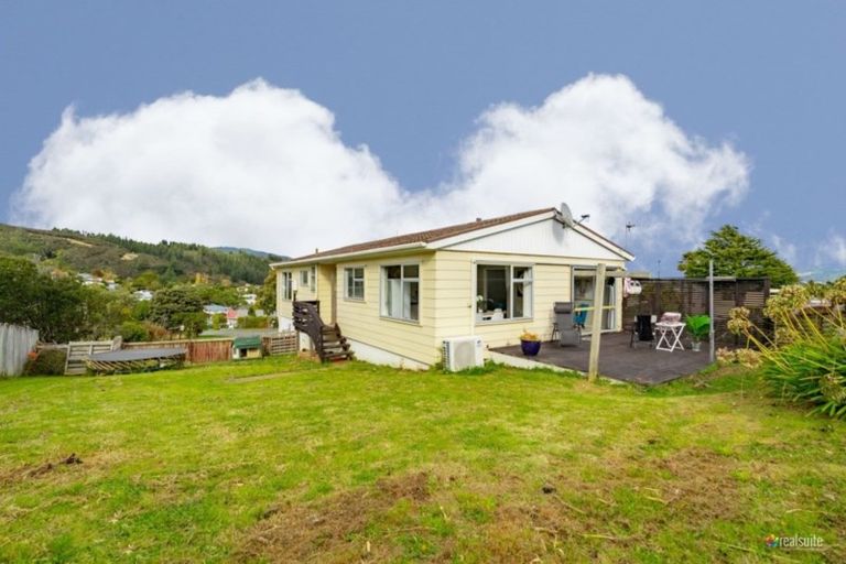 Photo of property in 118 Norana Road, Timberlea, Upper Hutt, 5018