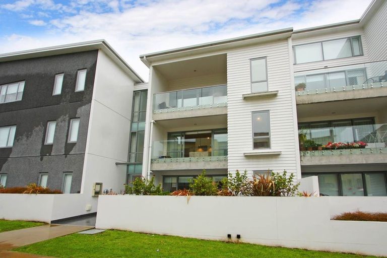 Photo of property in 7/136g Stancombe Road, Flat Bush, Auckland, 2016