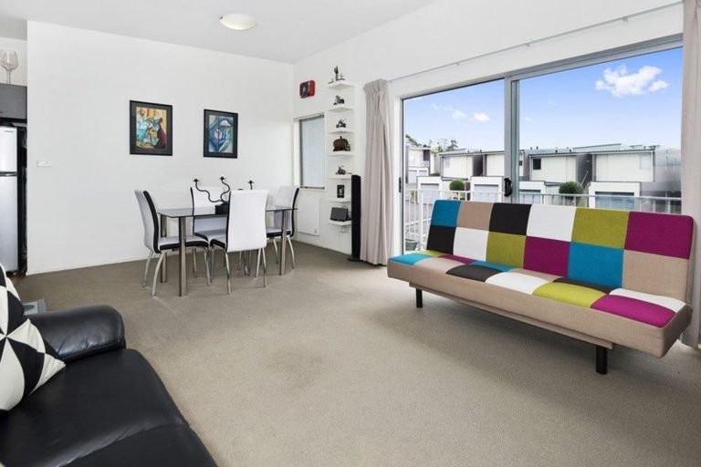 Photo of property in 92/7 Kelvin Hart Drive, East Tamaki, Auckland, 2013