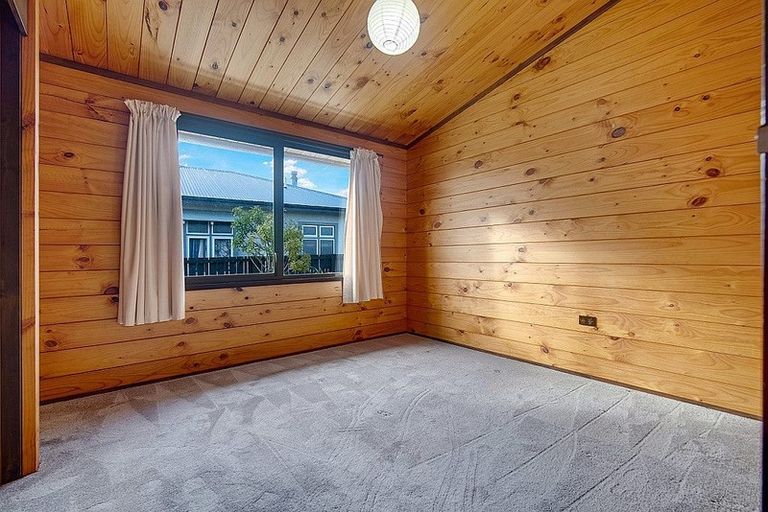 Photo of property in 247 Tukapa Street, Westown, New Plymouth, 4310