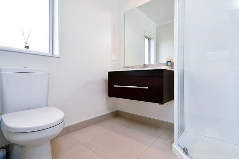 Photo of property in 7 Pohue Avenue, Huapai, Kumeu, 0810