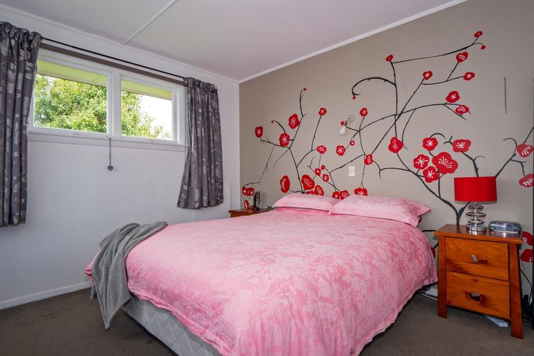 Photo of property in 39 Main Road, Pleasant Point, 7903