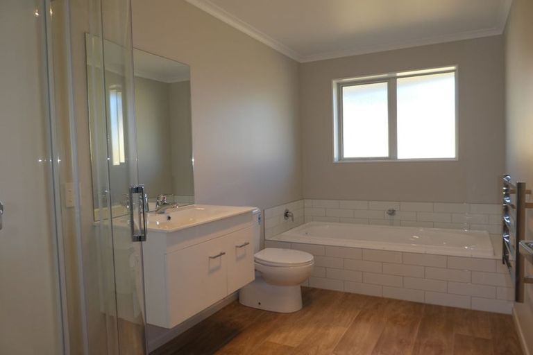 Photo of property in 38 Loch Tanna Way, Yaldhurst, Christchurch, 8042