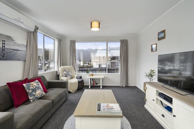 Photo of property in 49 Stockdale Street, Wainuiomata, Lower Hutt, 5014