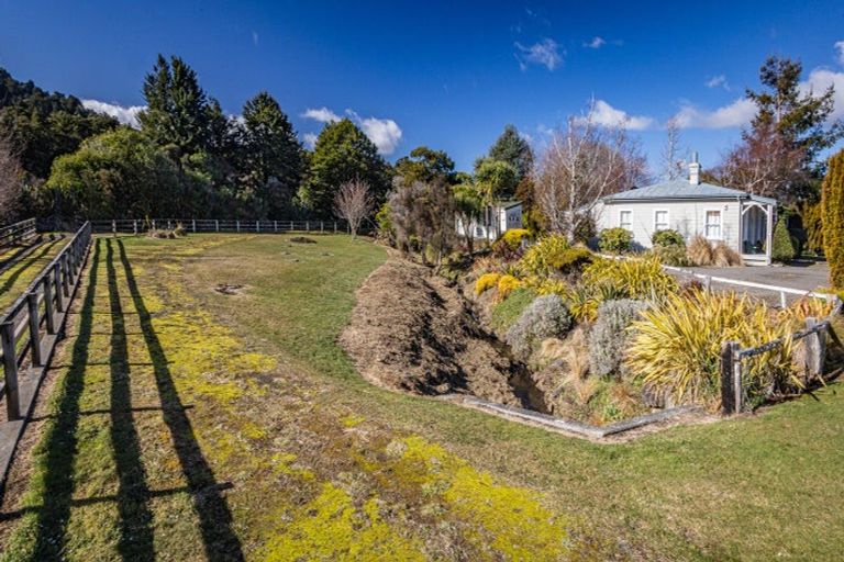 Photo of property in 17b Railway Row, Ohakune, 4625