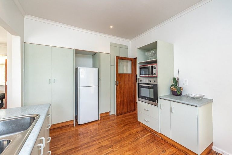 Photo of property in 5 Tregarth Street, Saint Johns Hill, Whanganui, 4501
