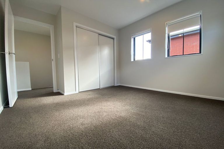 Photo of property in 11/15 Sunhill Road, Sunnyvale, Auckland, 0612