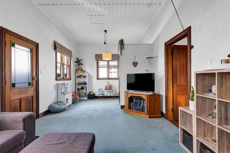 Photo of property in 50/50a Gaine Street, New Plymouth, 4310