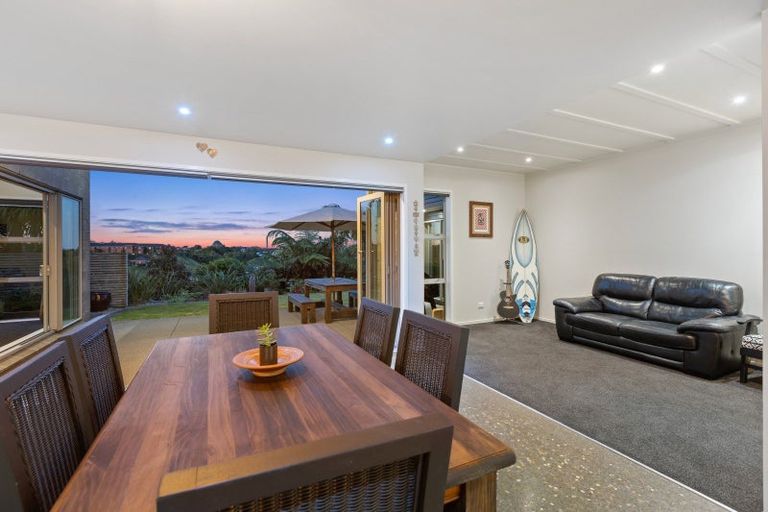 Photo of property in 61 Karamea Street, Whalers Gate, New Plymouth, 4310