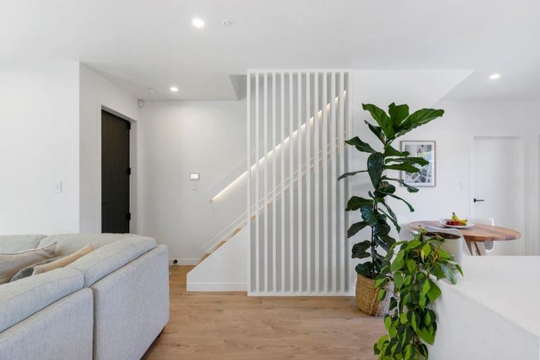 Photo of property in 16d Hamurana Place, Te Atatu Peninsula, Auckland, 0610