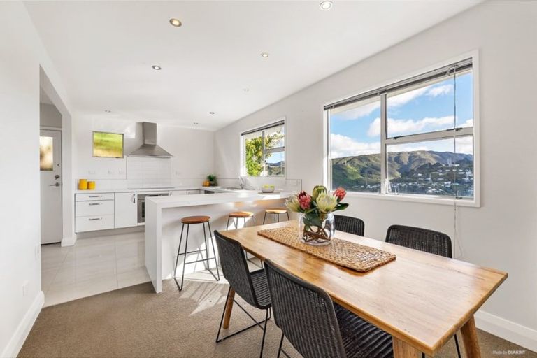 Photo of property in 11 Edgeware Road, Wilton, Wellington, 6012