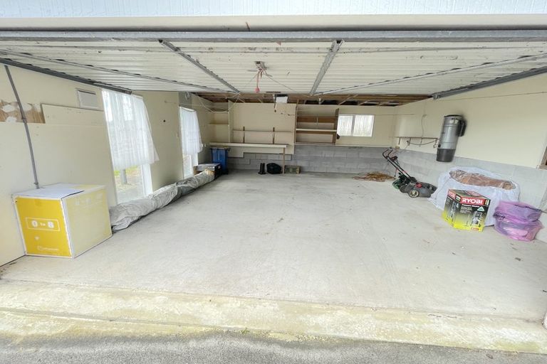 Photo of property in 1/3 Elliott Avenue, Bayview, Auckland, 0629