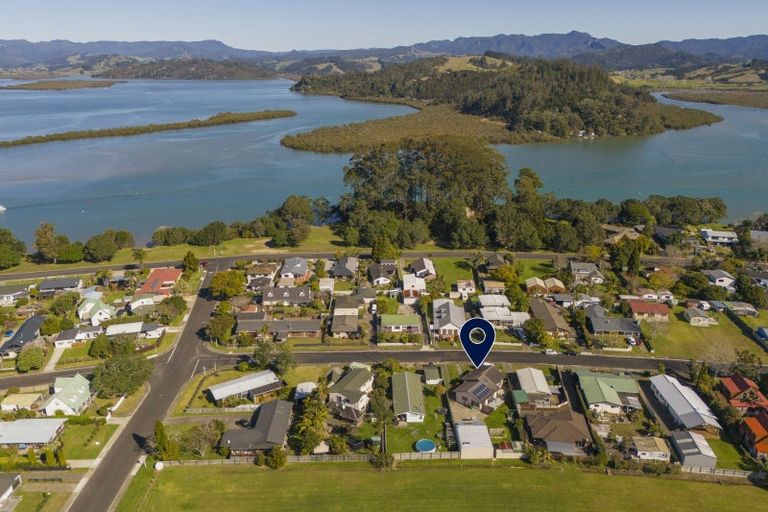 Photo of property in 53 Catherine Crescent, Whitianga, 3510