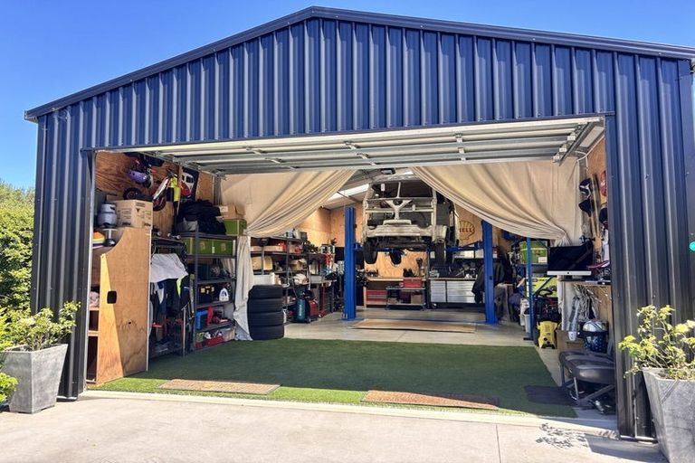 Photo of property in 115a Rosario Crescent, Red Beach, 0932