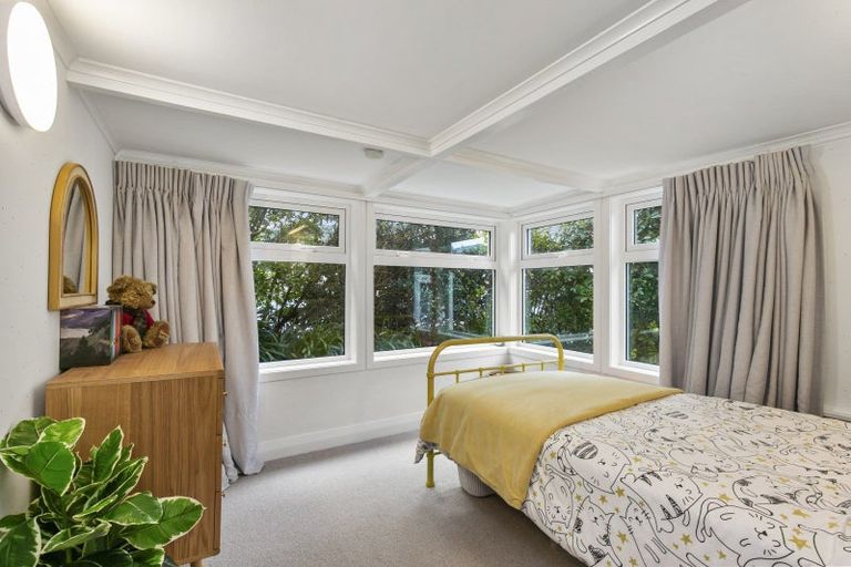 Photo of property in 30 Izard Road, Khandallah, Wellington, 6035