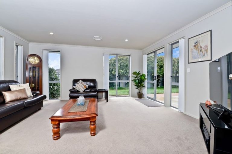 Photo of property in 30 Winchester Place, Rototuna North, Hamilton, 3210