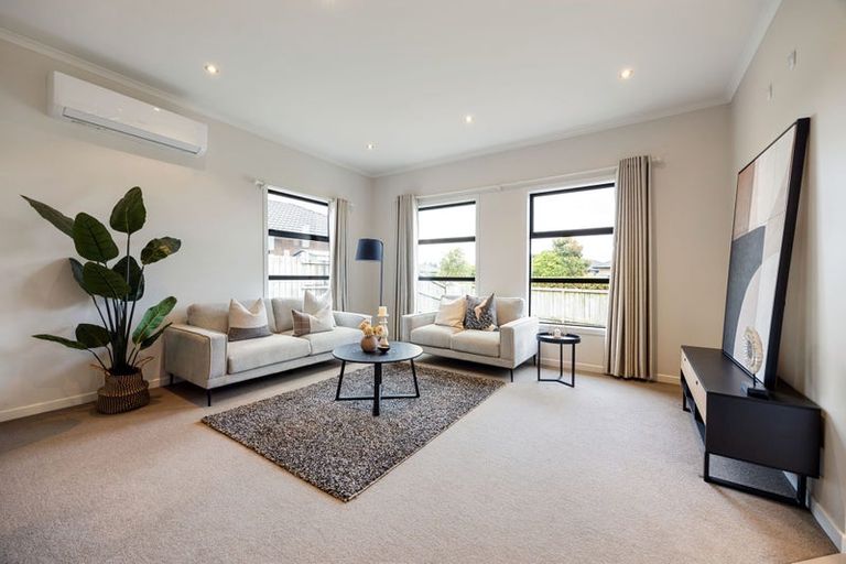 Photo of property in 19 Piwakawaka Court, Rototuna North, Hamilton, 3210