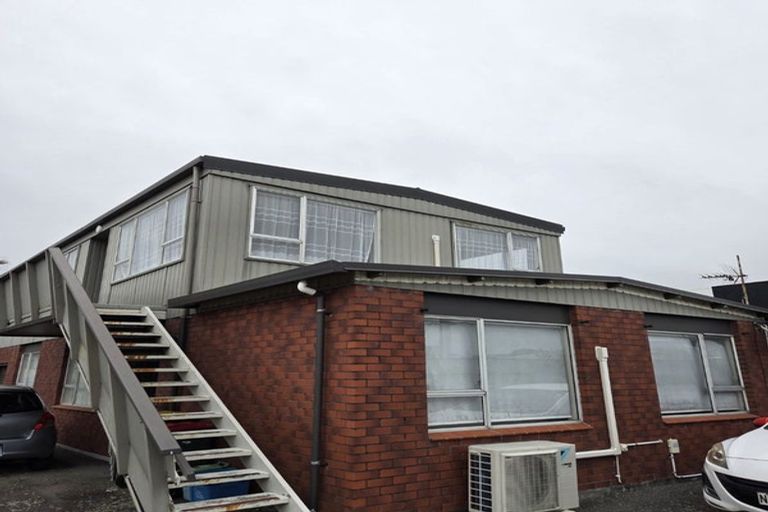 Photo of property in 1/323 Saint Aubyn Street, New Plymouth, 4310