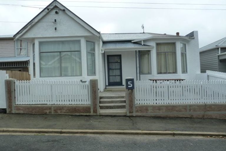 Photo of property in 5 Agnew Street, North Dunedin, Dunedin, 9016