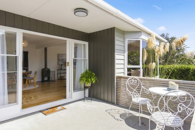 Photo of property in 7 Whyte Street, Paraparaumu Beach, Paraparaumu, 5032