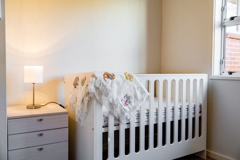 Photo of property in 43 Pioneer Crescent, Helensburgh, Dunedin, 9010