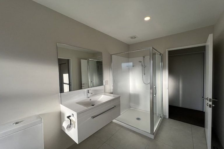 Photo of property in 5 Robalan Close, Halswell, Christchurch, 8025