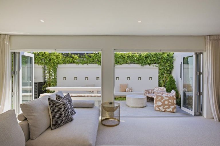 Photo of property in 45 Gracefield Avenue, Christchurch Central, Christchurch, 8013