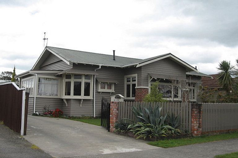 Photo of property in 111 Linton Street, West End, Palmerston North, 4410