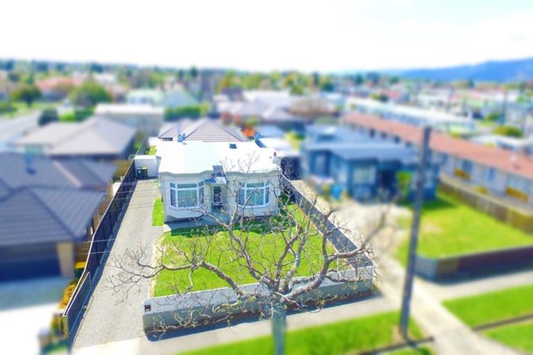 Photo of property in 581 Queen Street East, Levin, 5510