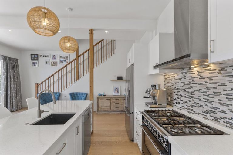 Photo of property in 1/50 Norwood Road, Bayswater, Auckland, 0622