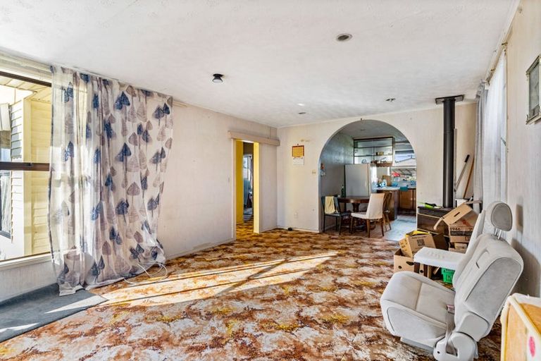 Photo of property in 36 Sullivan Avenue, Mangere Bridge, Auckland, 2022