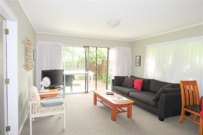 Photo of property in 3/58 Paynters Avenue, Strandon, New Plymouth, 4312