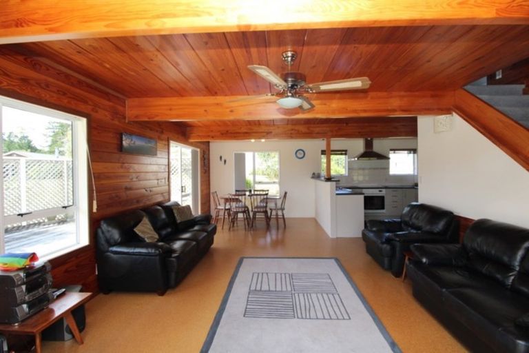 Photo of property in 116 Rimu Place, Matarangi, Whitianga, 3592