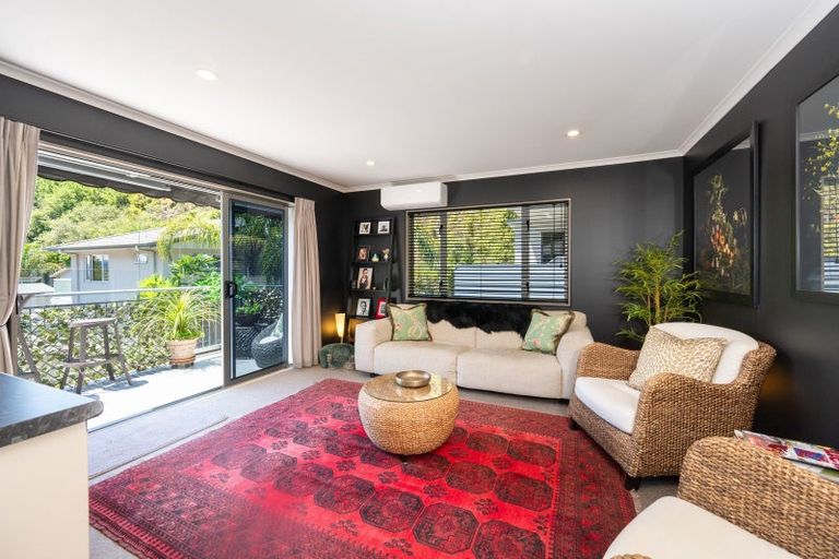 Photo of property in 151 Milton Road, Bluff Hill, Napier, 4110